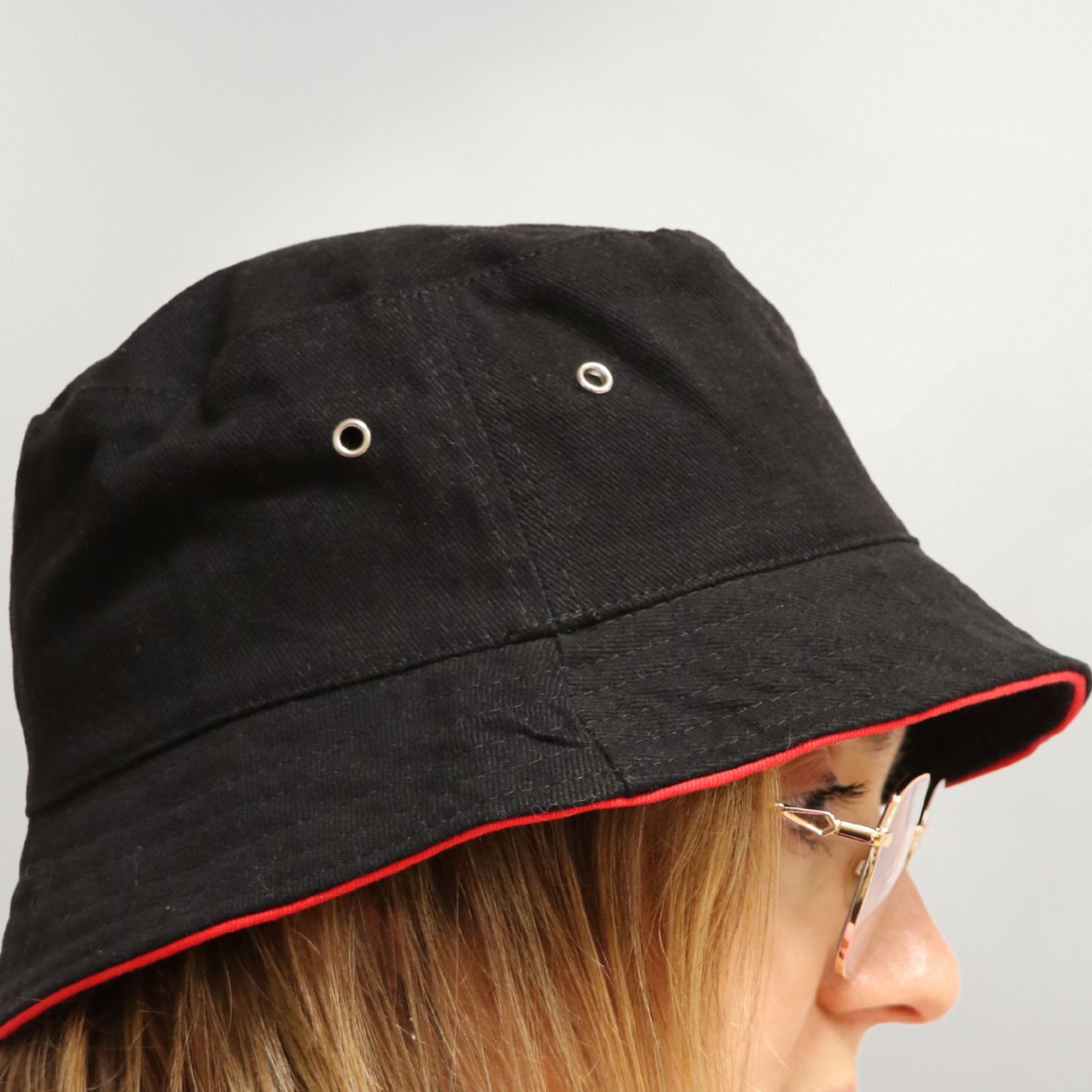 Bob Noir lisere Rouge